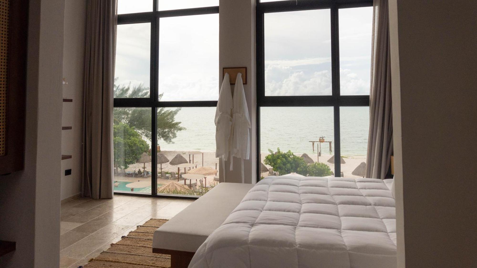 Totem Beach Club เซเลสตุน ภายนอก รูปภาพ